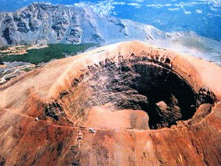 Vezúv túra bérautóval